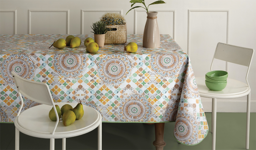 Nappe Imperméable Kevkus à Motif Marguerites - Forme Carrée, Ronde Ou Ovale - Modèle C145171 - Multicolore